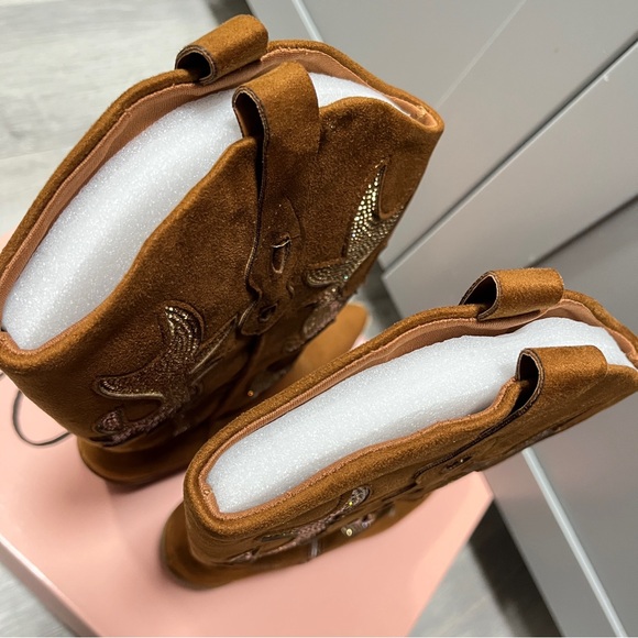 Wild Pair Lucah Women’s Cognac  Western Boots with Gold Accents, Mixed Sizes - Picture 8 of 10